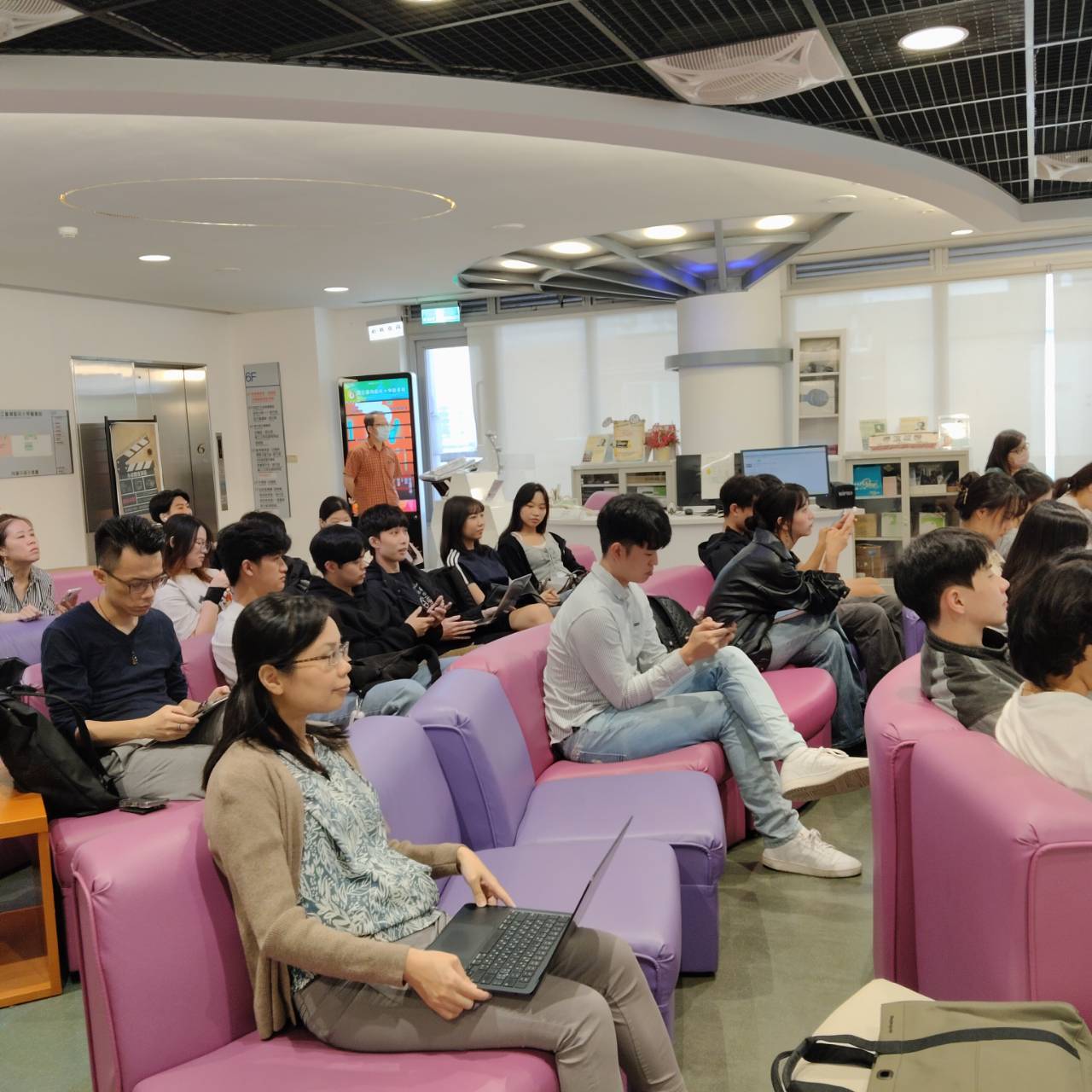 114年度ProQuest系列全文資料庫利用說明會 2025/10/21